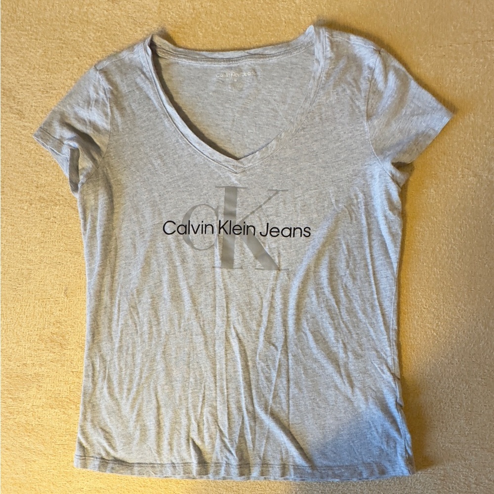 Calvin Klein Jeans Light Gray Women's Tee